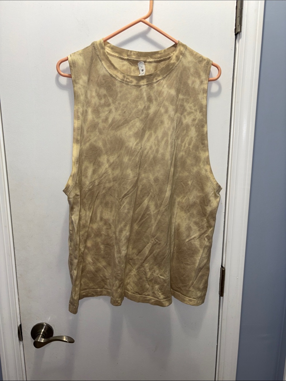 Lululemon tank size 10 Tie-Dye Sleeveless Muscle Tank - Beige
